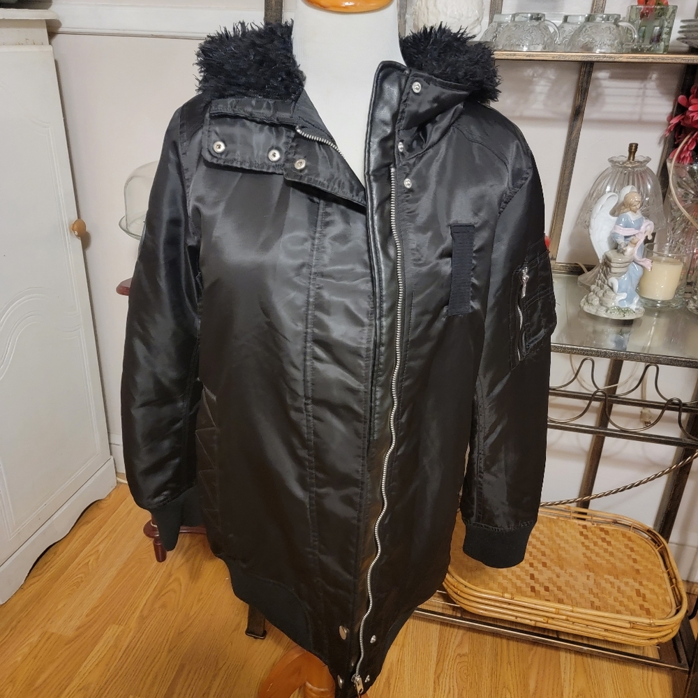 ZARA The Hoodie Bomber Jacket Sz XS  blk/ faux fur